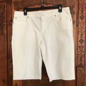GAP Bermuda Shorts